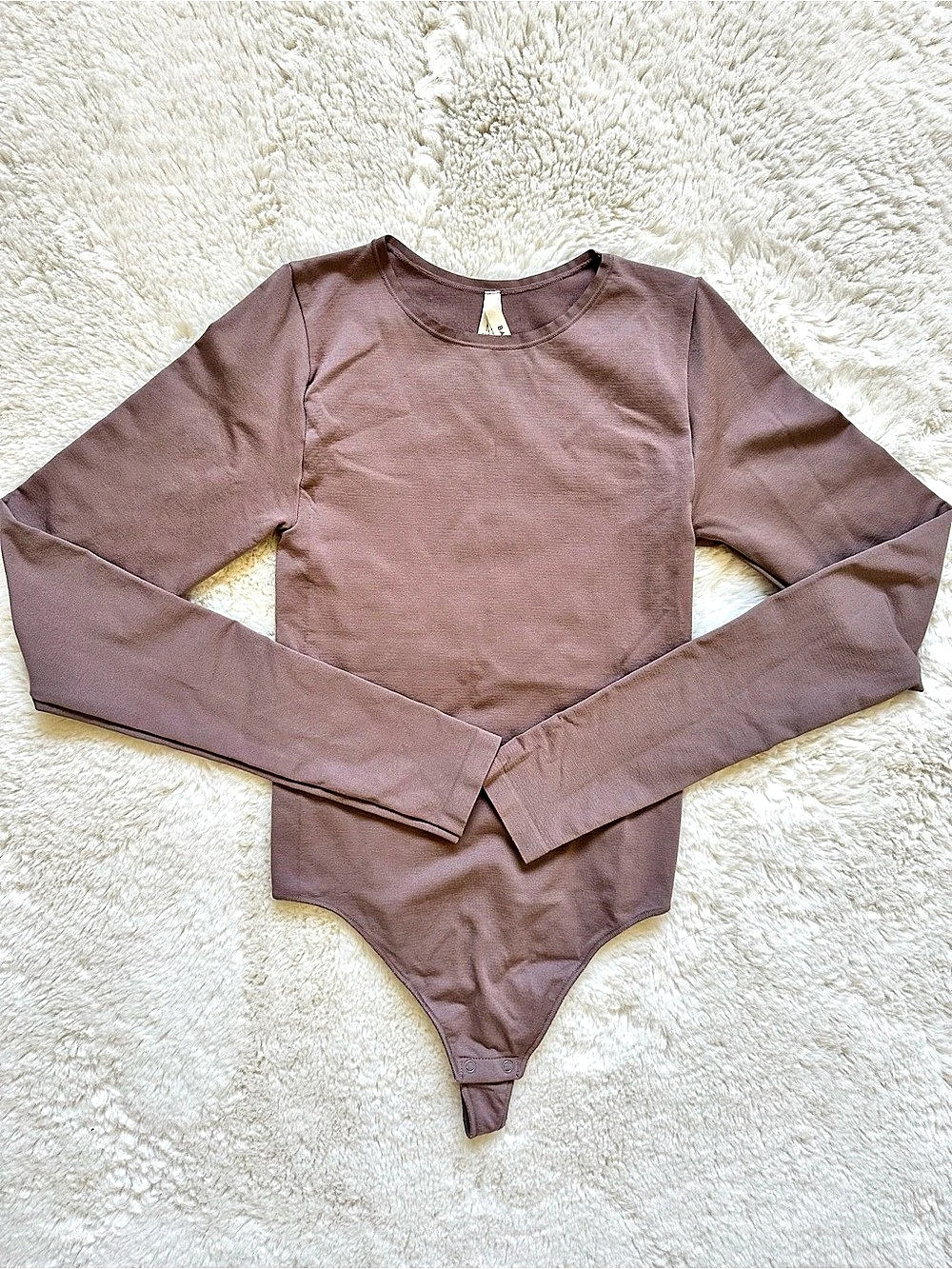 Aritzia Babaton Contour Crew Longsleeve Bodysuit Brown XS